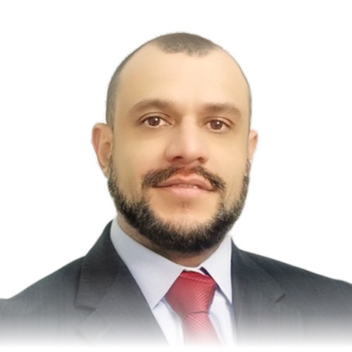 Rodrigo Solano Mestre e Especialista em Internacionalização.jpg